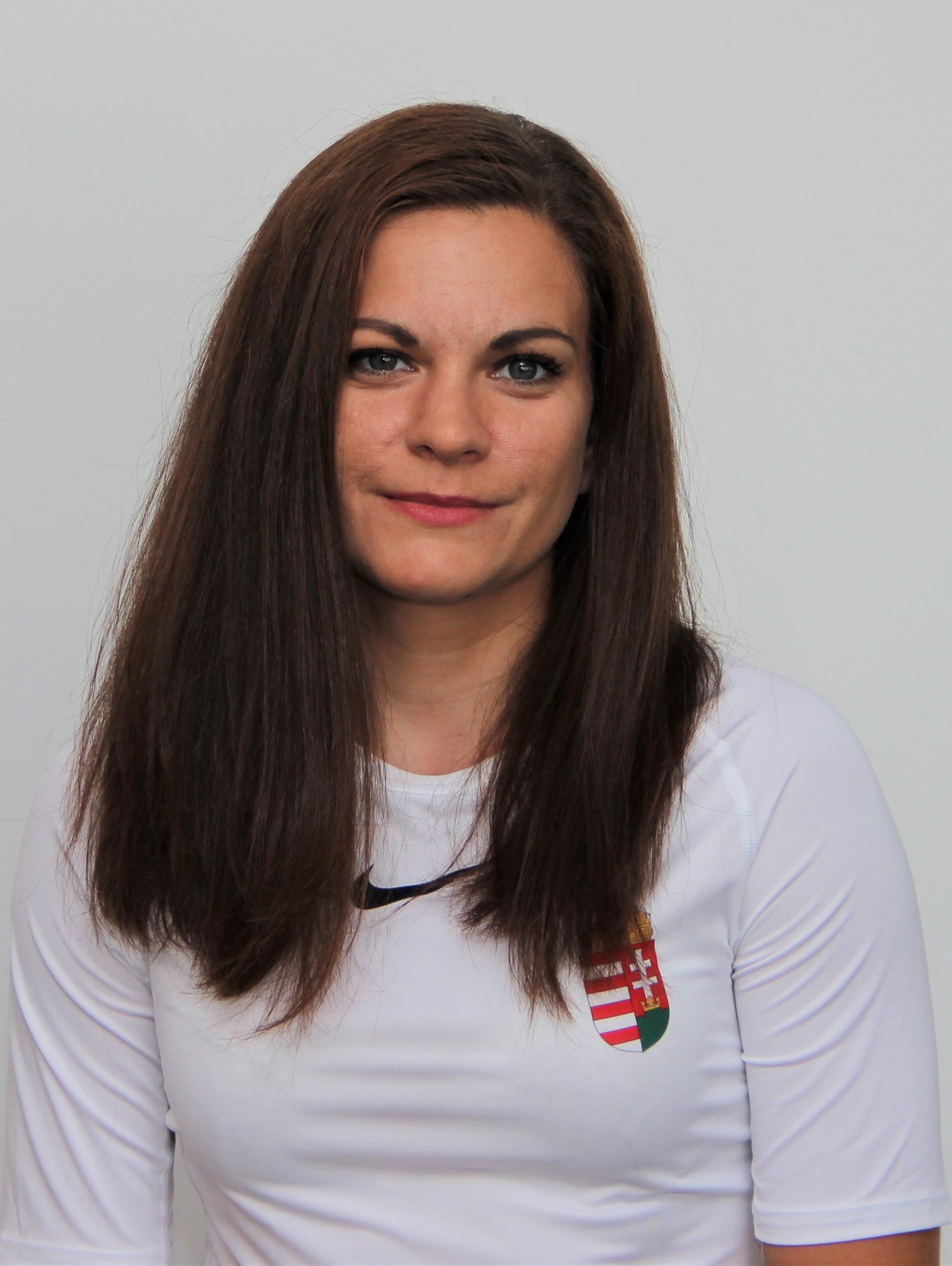 MOLNAR Nikoletta
