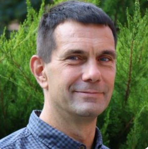 MOLNÁR Zoltán
