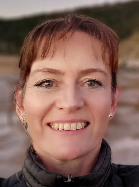 AMBRUSKA Péterné